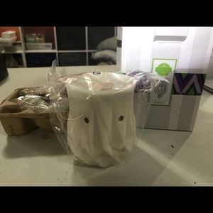 Scentsy alabaster mini warmer brand new
